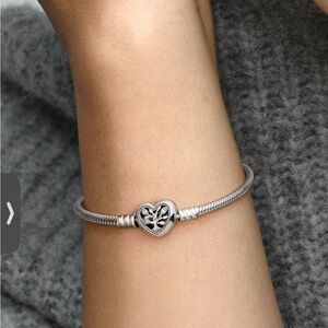 Pandora Family Tree  Heart Shape Snake Chain Bracelet (Best Seller)